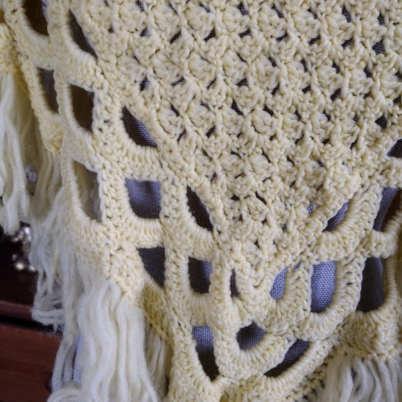 Women's Vintage 70's Boho Hippie Retro Handmade Crochet Shawl - Picture 3 of 5